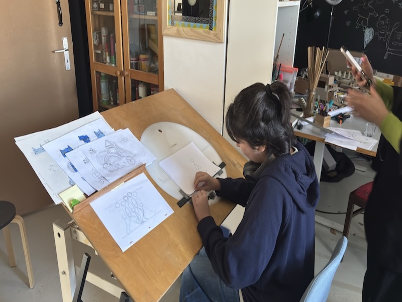 Liliana, Animación de videos-Monströös Berlin, marzo 2025, Colegio Alemán Humboldt Samborondón
